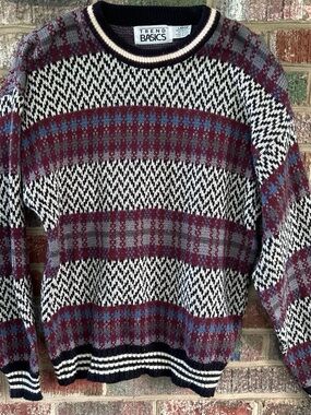 Trend Basics Men's Crewneck Sweater in Burgundy, Black & White